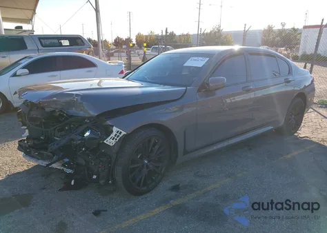 2022 BMW 750 I xDrive z USA, uszkodzony, nr VIN WBA7U2C05NCH54835